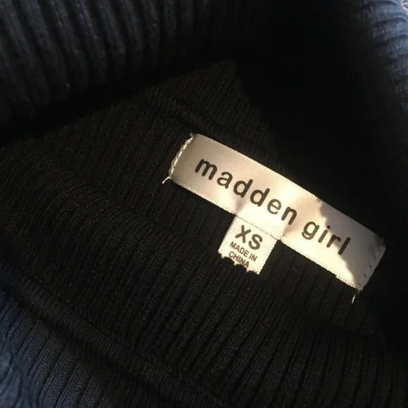 Madden Girl Black Sequin Sleeve Sweater - Picture 5 of 5